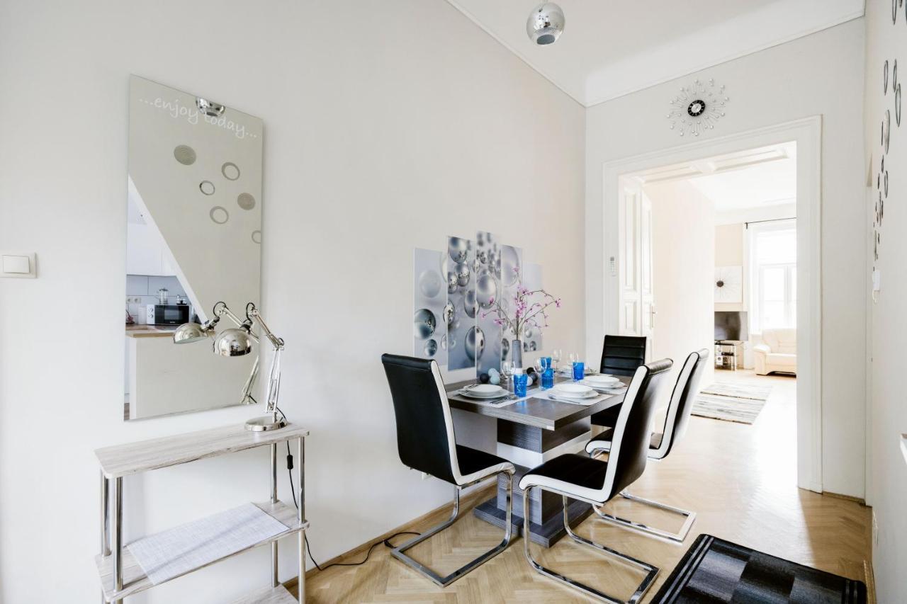 Bubbles Apartment Будапеща Екстериор снимка