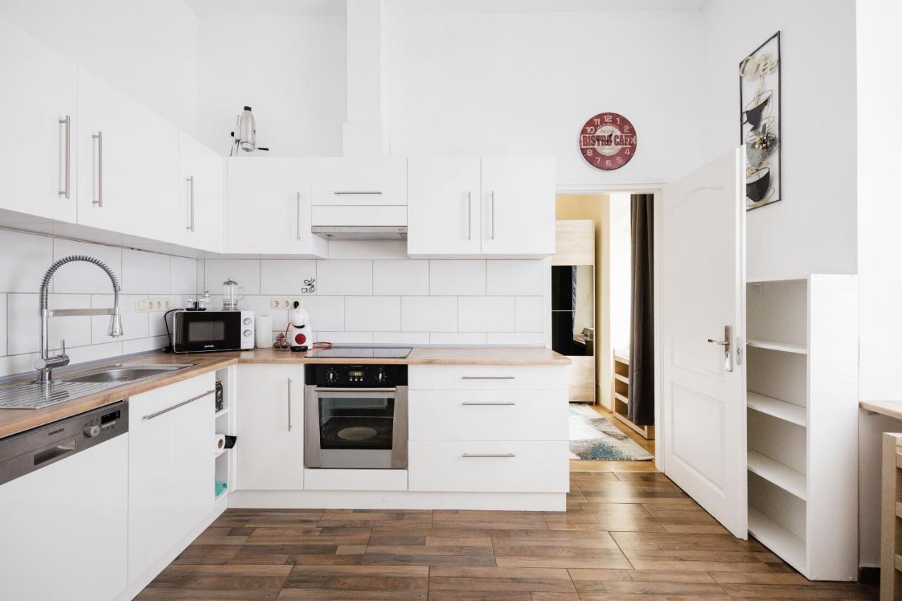 Bubbles Apartment Будапеща Екстериор снимка
