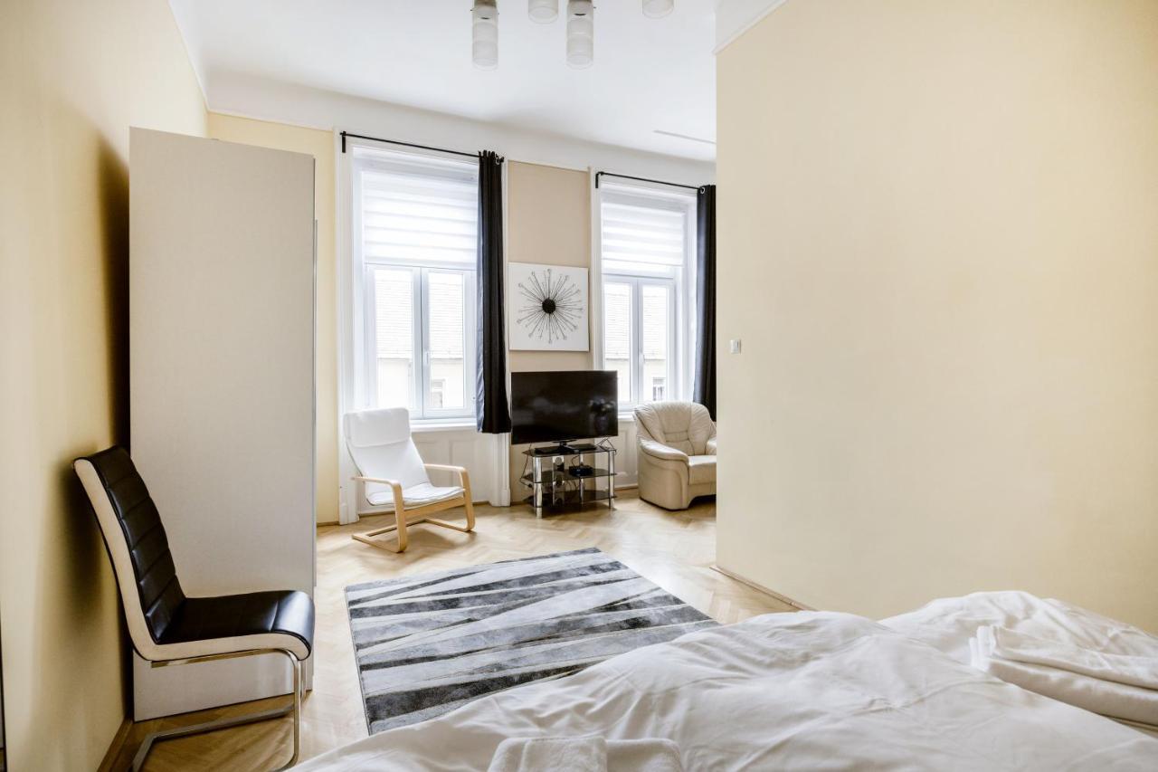 Bubbles Apartment Будапеща Екстериор снимка