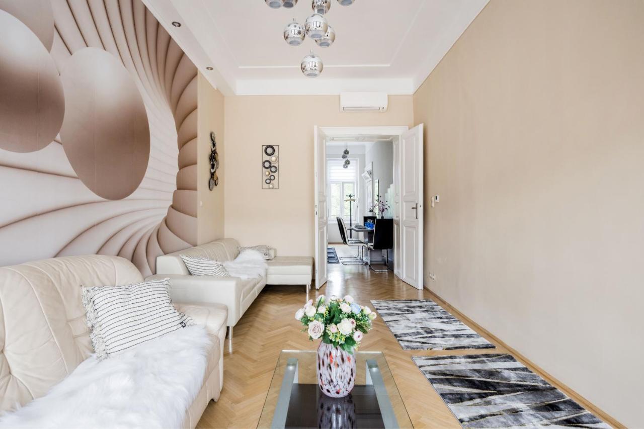 Bubbles Apartment Будапеща Екстериор снимка