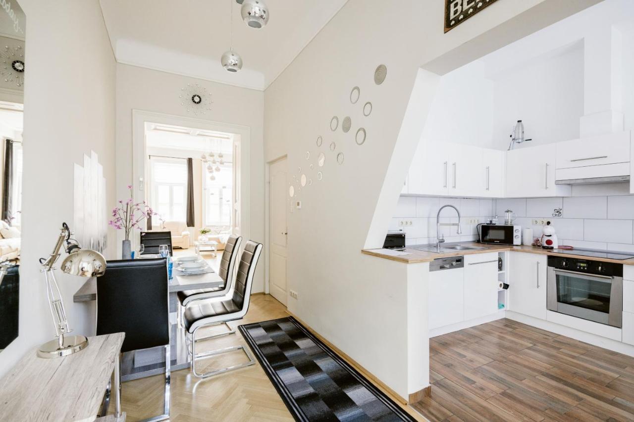 Bubbles Apartment Будапеща Екстериор снимка